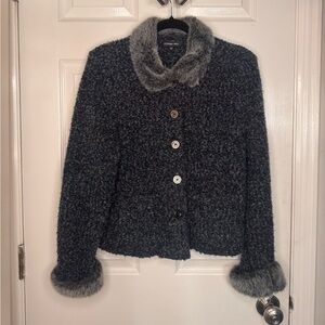 Elegant Gray Teddy Jacket with Faux Fur Trim